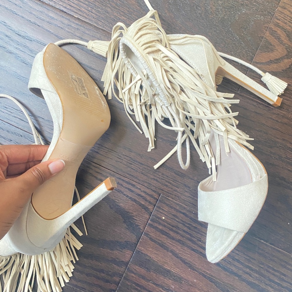 Zara beige Sandals - Picture 2 of 4